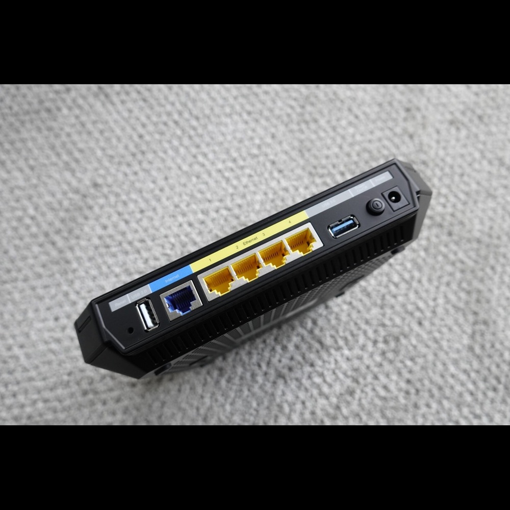 TP-Link Archer C3200 WIFI Router - Picture 5 of 8